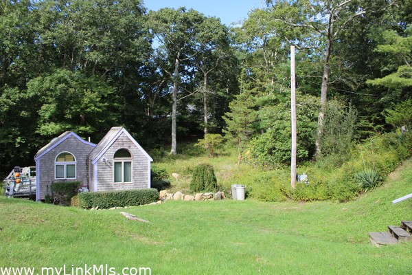 View of Guest House From Driveway