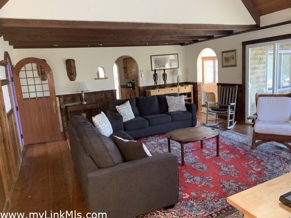 Main House Living Rm