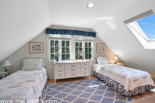 6 of 6 bedrooms (guest house 2nd bedroom)