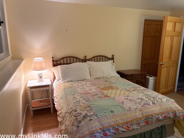 Guest apartment bedroom