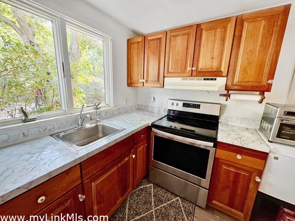 Kitchen renovated in 2023