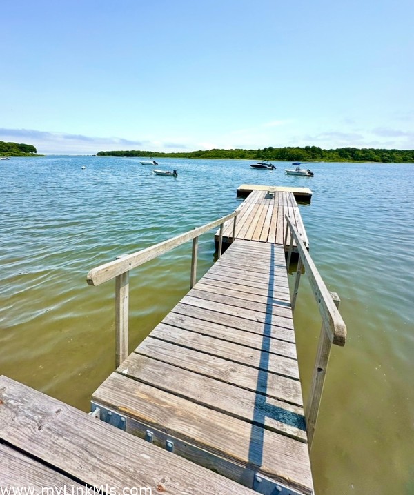 Private Saltwater Floating Dock access.