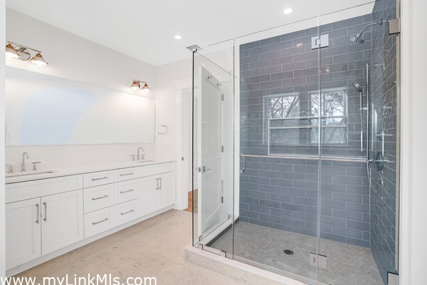 2nd floor primary suite bath