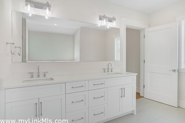 2nd floor primary suite bath