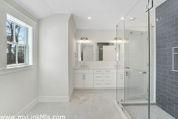 2nd floor primary bath