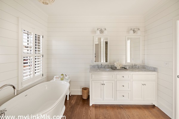 Ensuite