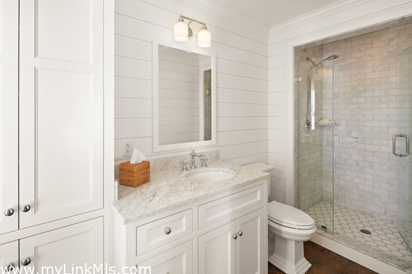 Ensuite