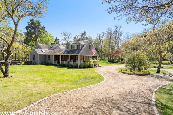 Inviting approach to the property