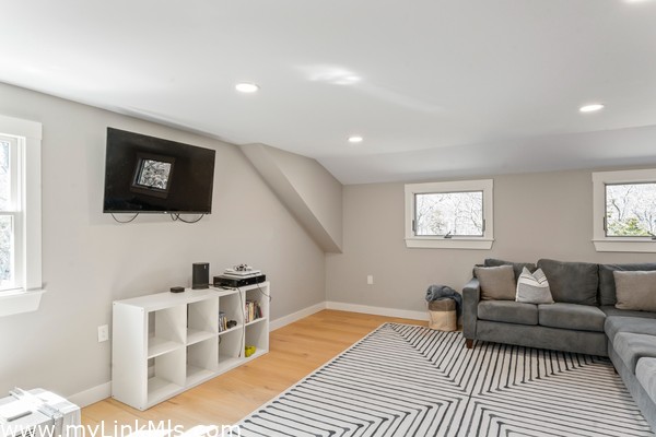 Bonus room