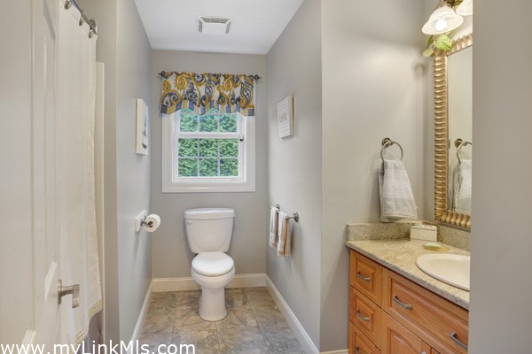 Second Floor Full Bathroom