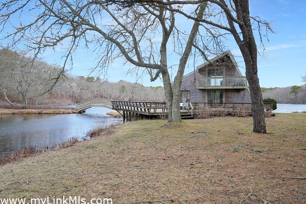 Club House on Fresh Pond