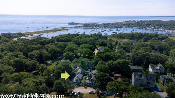 Close to Beach, Harbor and Town!
