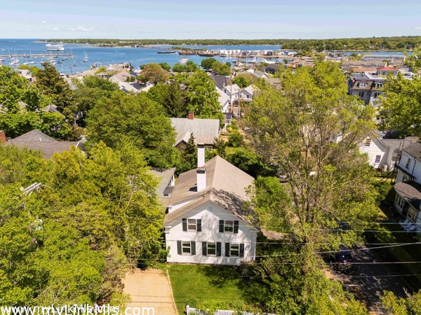 just one block from Main Street, Vineyard Haven