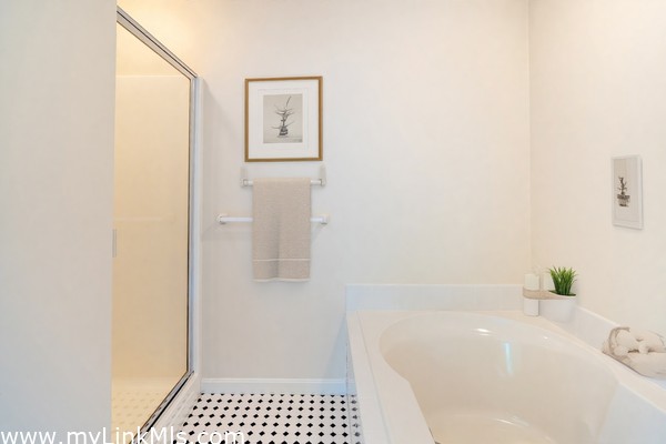 Large tub & shower