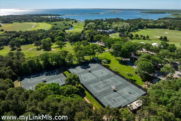 Farm Neck Tennis