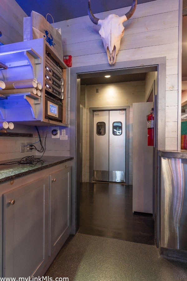 Kitchen access from the bar