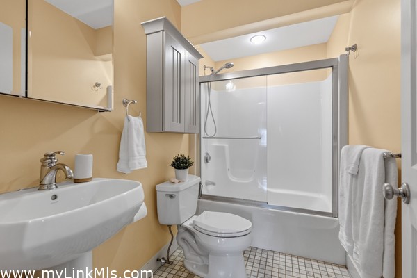 Full bathroom