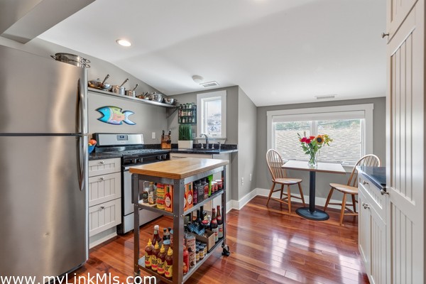 Apartment 1 - kitchen