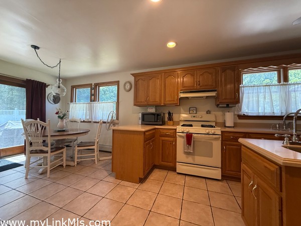 Formal dining room