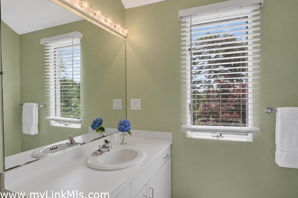 Primary Suite Full Bathroom #2
Virtually staged
