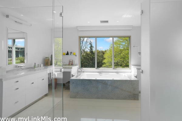 Second floor of pool house bath