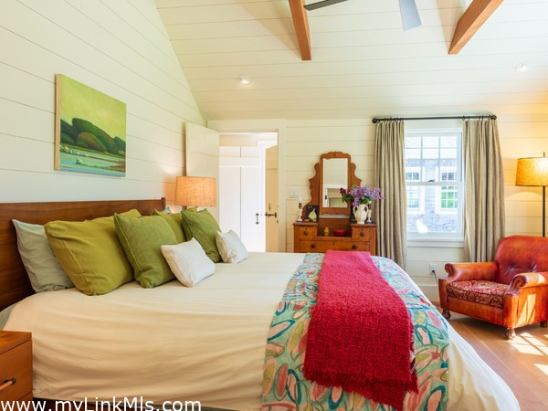Second ensuite bedroom in the main house
