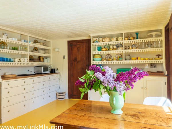 Beautiful built in cabinetry in the kitchen