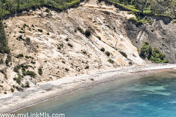 Deed rights to Brickyard beach