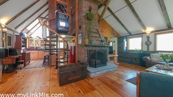 Great open space for entertaining