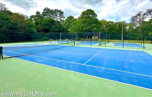 Tennis & Pickleball