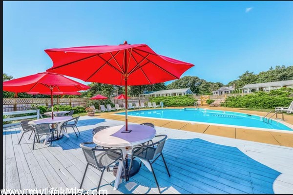 You're going to LOVE LOVE LOVE the pool & deck areas
