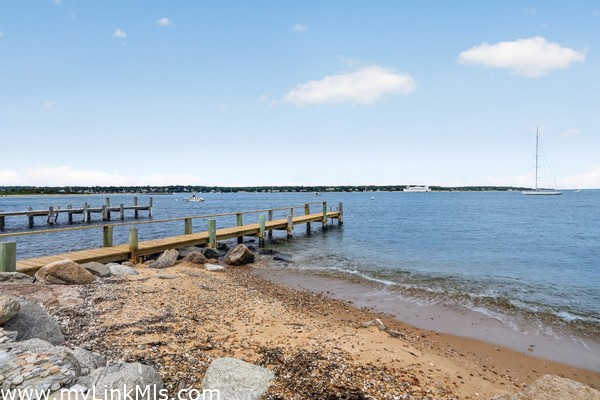 Dock