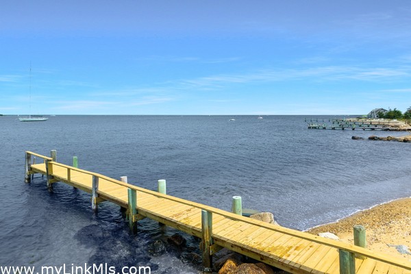 Dock