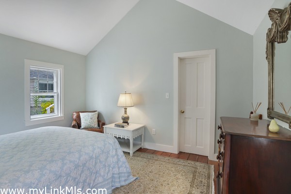 1st floor Back Bedroom