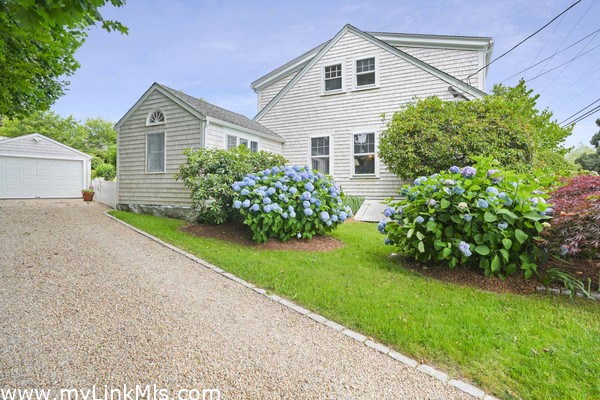 Sidewalk Garden