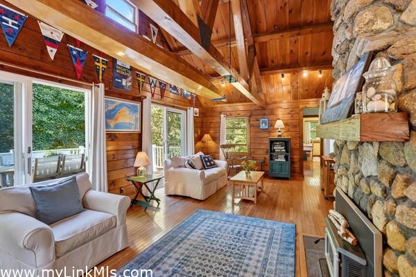 First glimpse of the Living Room.