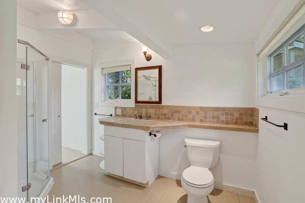 Studio Bathroom