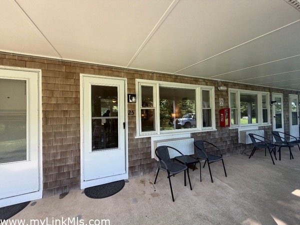 covered patio at 25F .