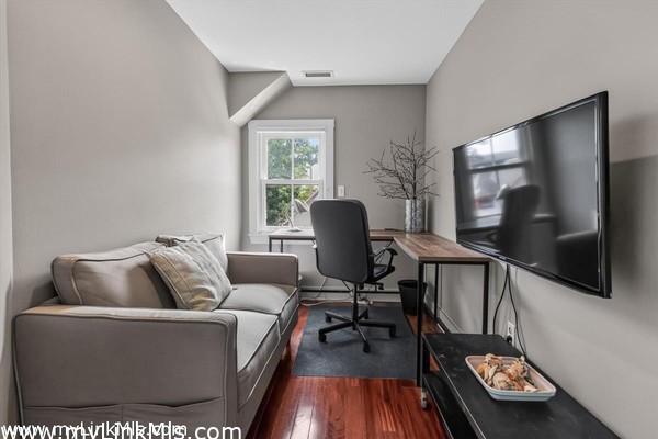Living and office space
