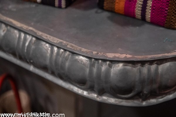 15-seat curved zinc bar