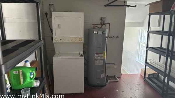 Laundry storage area 11 x 14