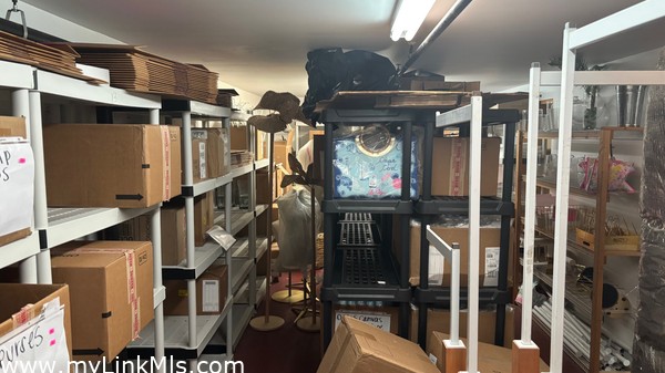 storage room 11 x 29 feet