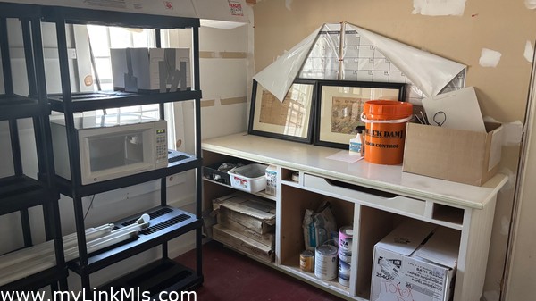 Laundry storage area 11 x 14