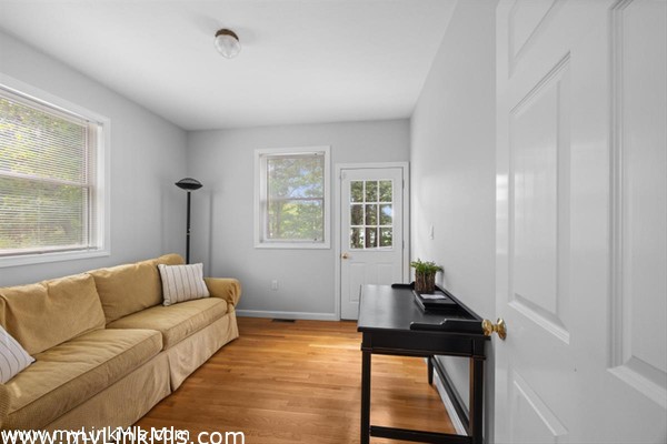 Versatile separate wing with 2 rooms ...