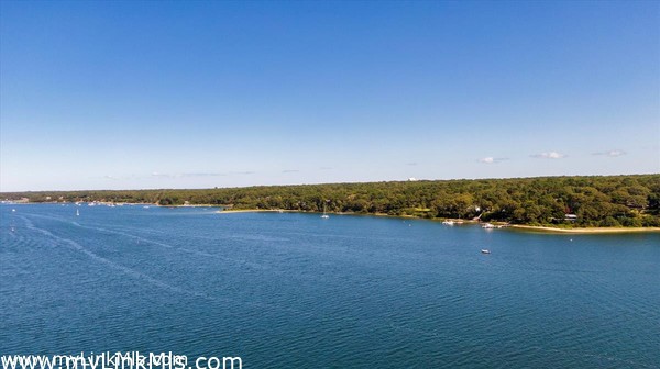 Expansive views of the Lagoon