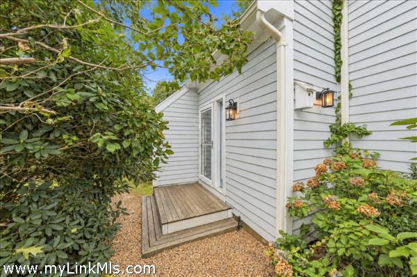 Guest House Entry
