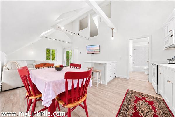 Guest House Dining