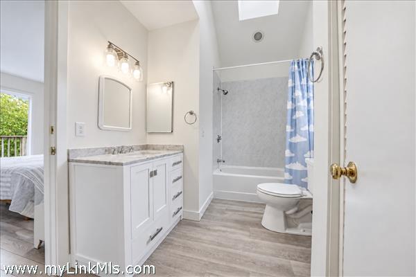 Guest House Bathroom