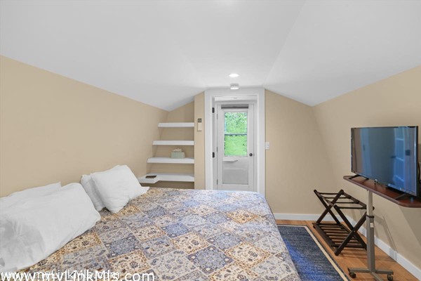 Cottage upstairs bedroom