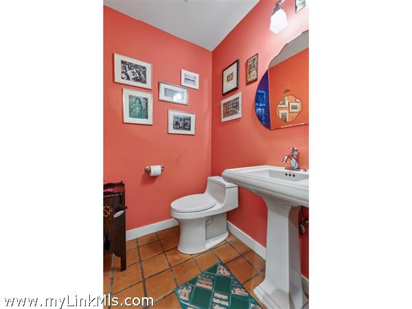 Powder room